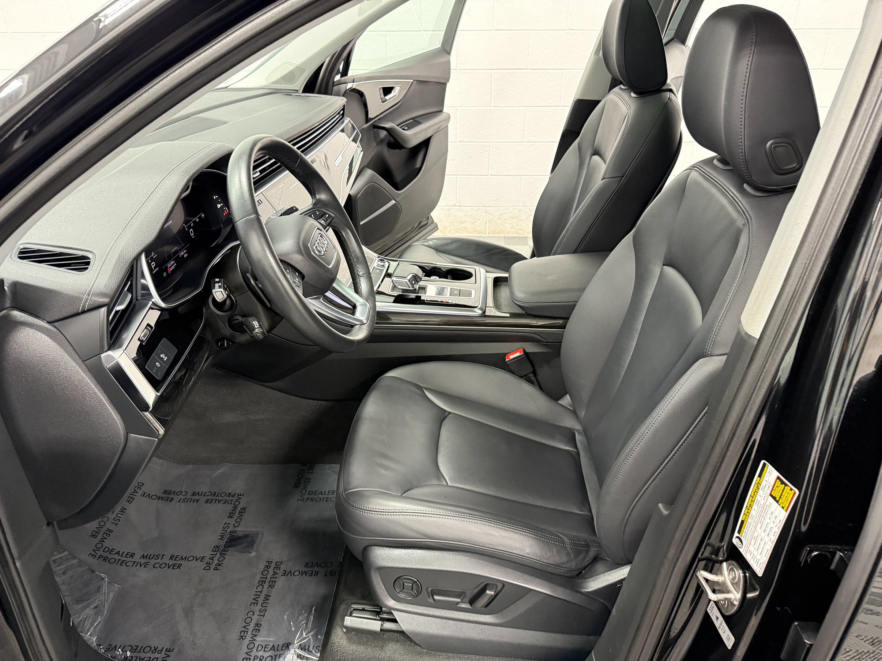 Used 2023 Audi Q7 3.0T Premium Plus w/ Premium Plus Package AWD/4WD image 14