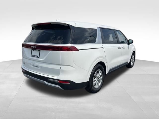 Certified 2024 Kia Carnival LX image 8