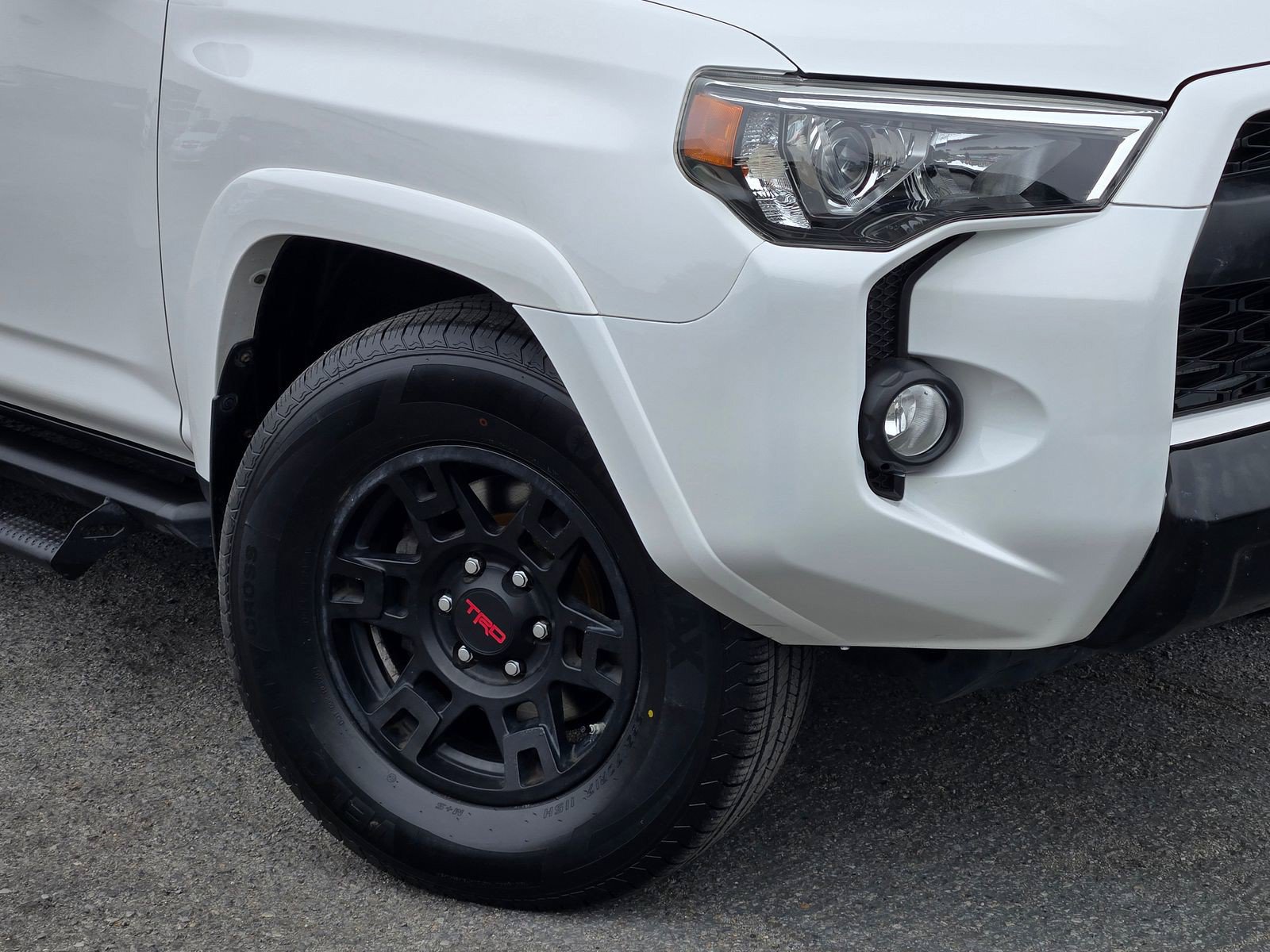 Used 2018 Toyota 4Runner TRD Off-Road AWD/4WD image 9