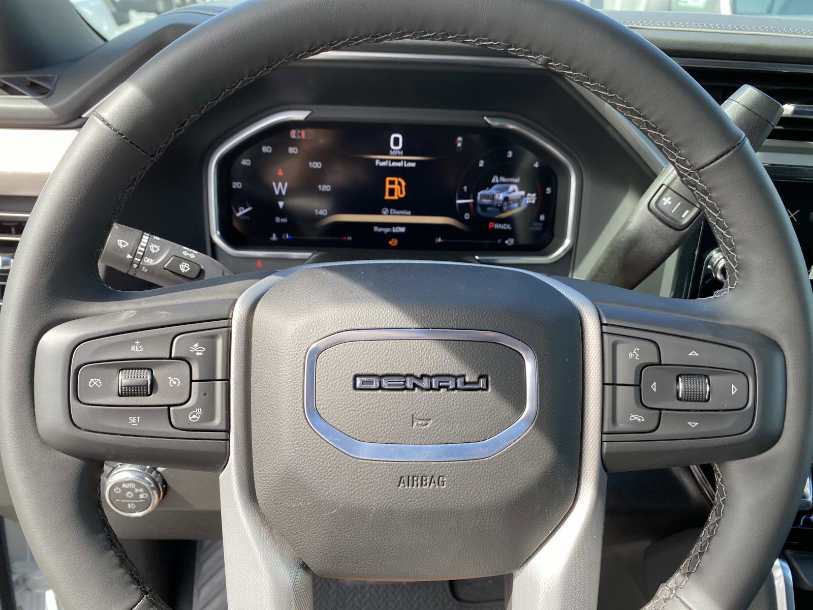 New 2026 GMC Sierra 2500 Denali w/ Denali Reserve Package image 13
