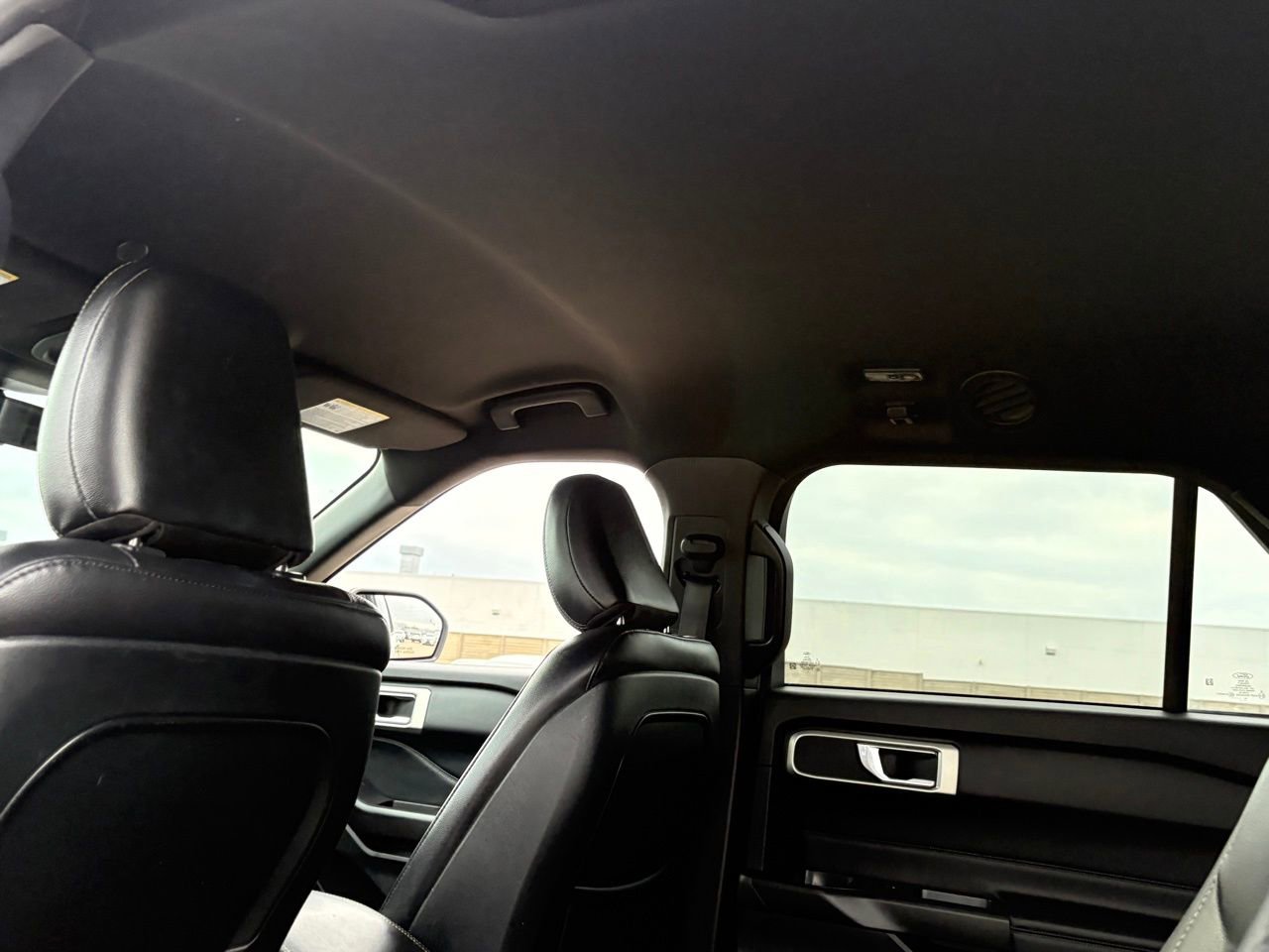 Used 2020 Ford Explorer XLT w/ Equipment Group 202A image 35