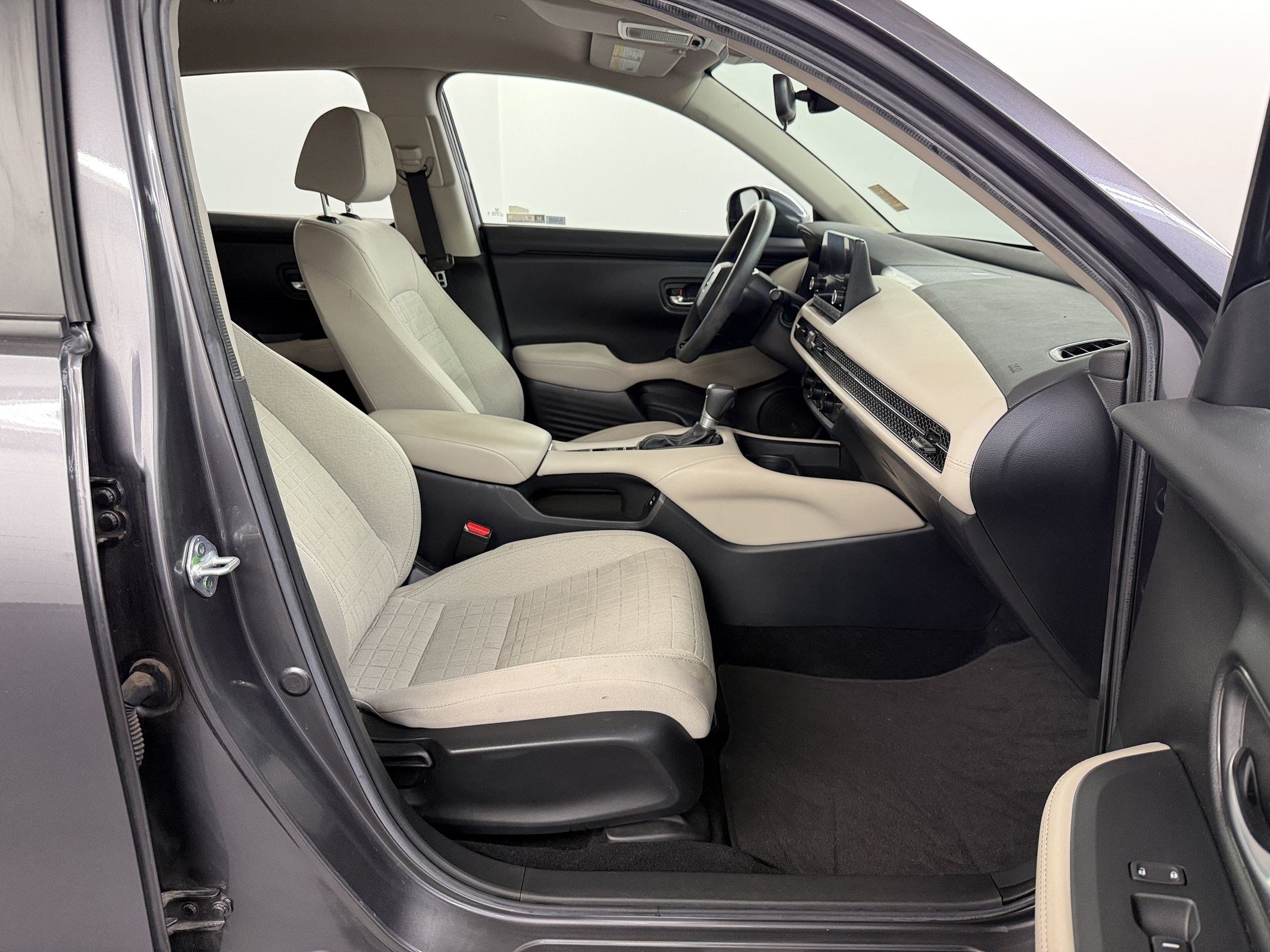 Certified 2024 Honda HR-V LX image 22