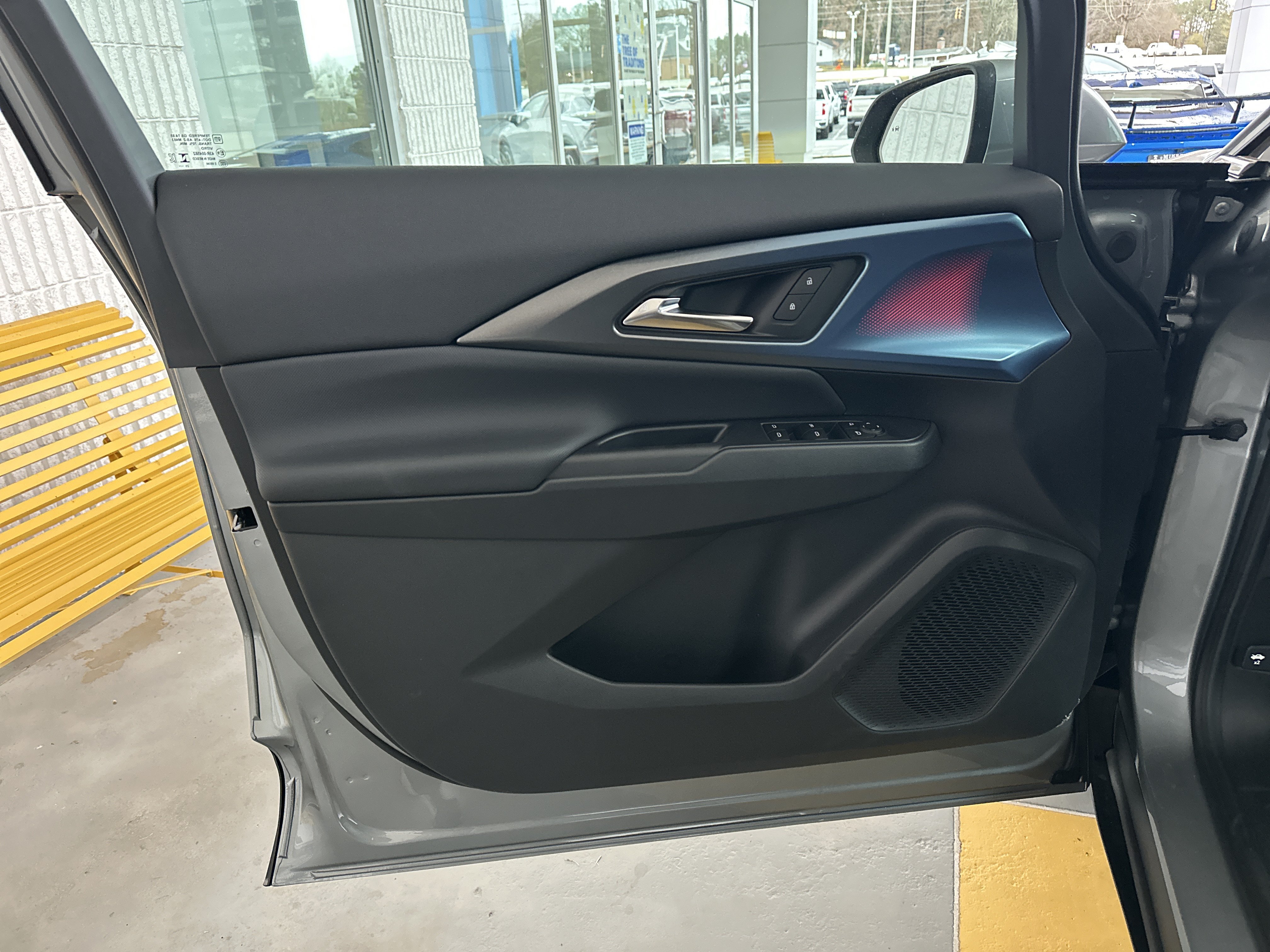 New 2026 Chevrolet Equinox EV LT AWD/4WD image 12