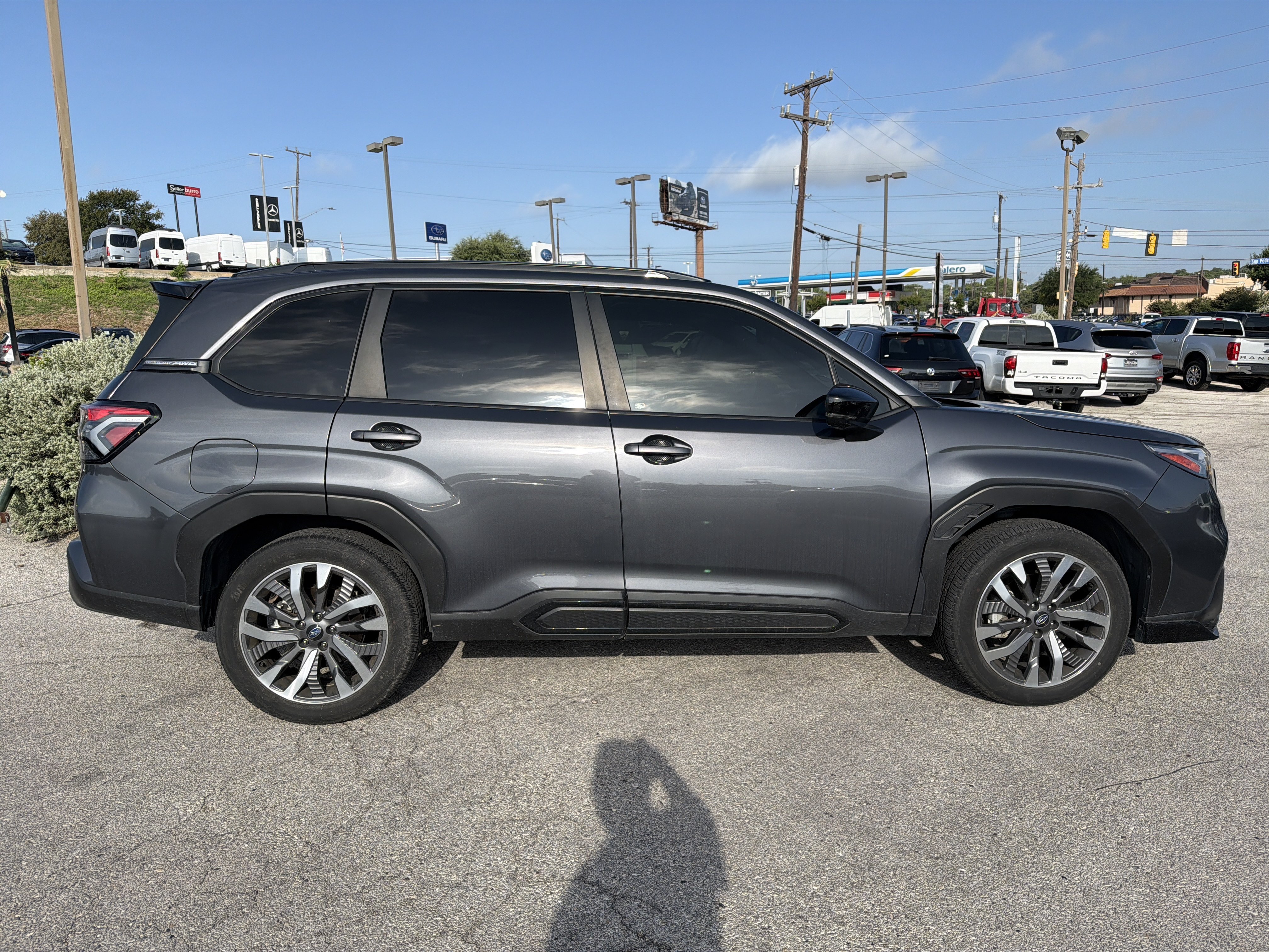 Certified 2025 Subaru Forester Touring AWD/4WD image 4