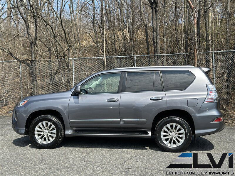 Used 2018 Lexus GX 460 Premium w/ Premium Package AWD/4WD image 3
