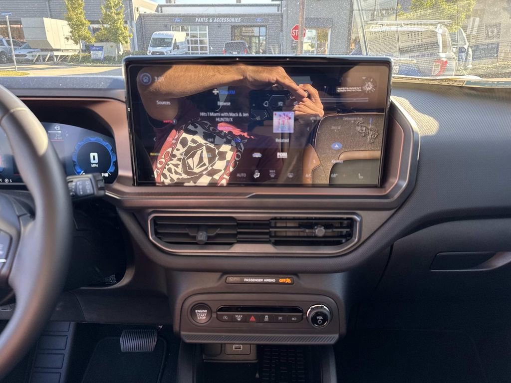 New 2025 Ford Bronco Sport Outer Banks w/ Outer Banks Tech Package+ image 9