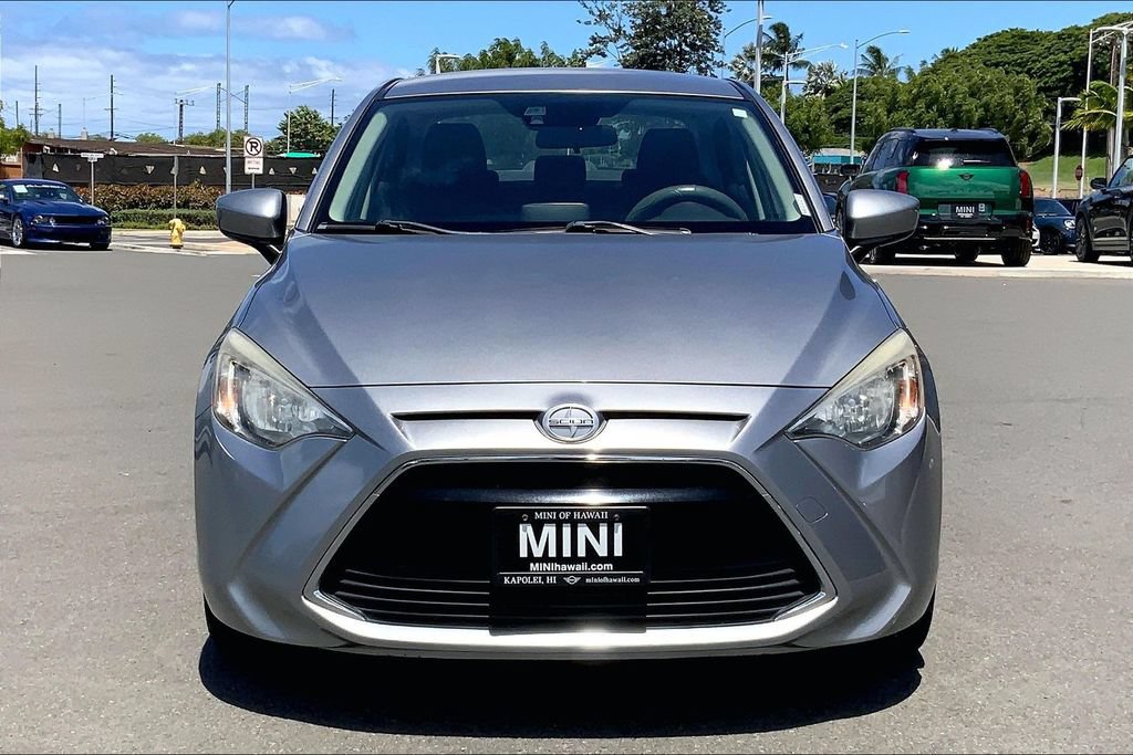 Used 2016 Scion iA FWD image 3