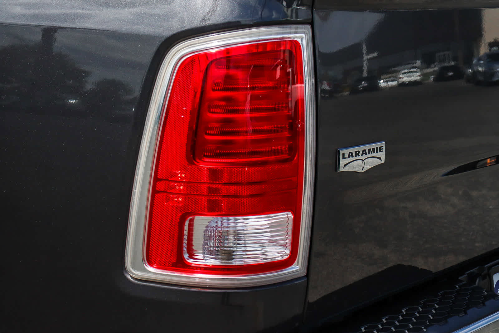 Used 2017 RAM 1500 Laramie w/ Convenience Group image 9