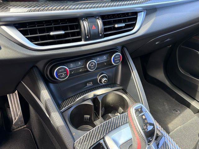 Used 2023 Alfa Romeo Stelvio Estrema AWD/4WD image 40