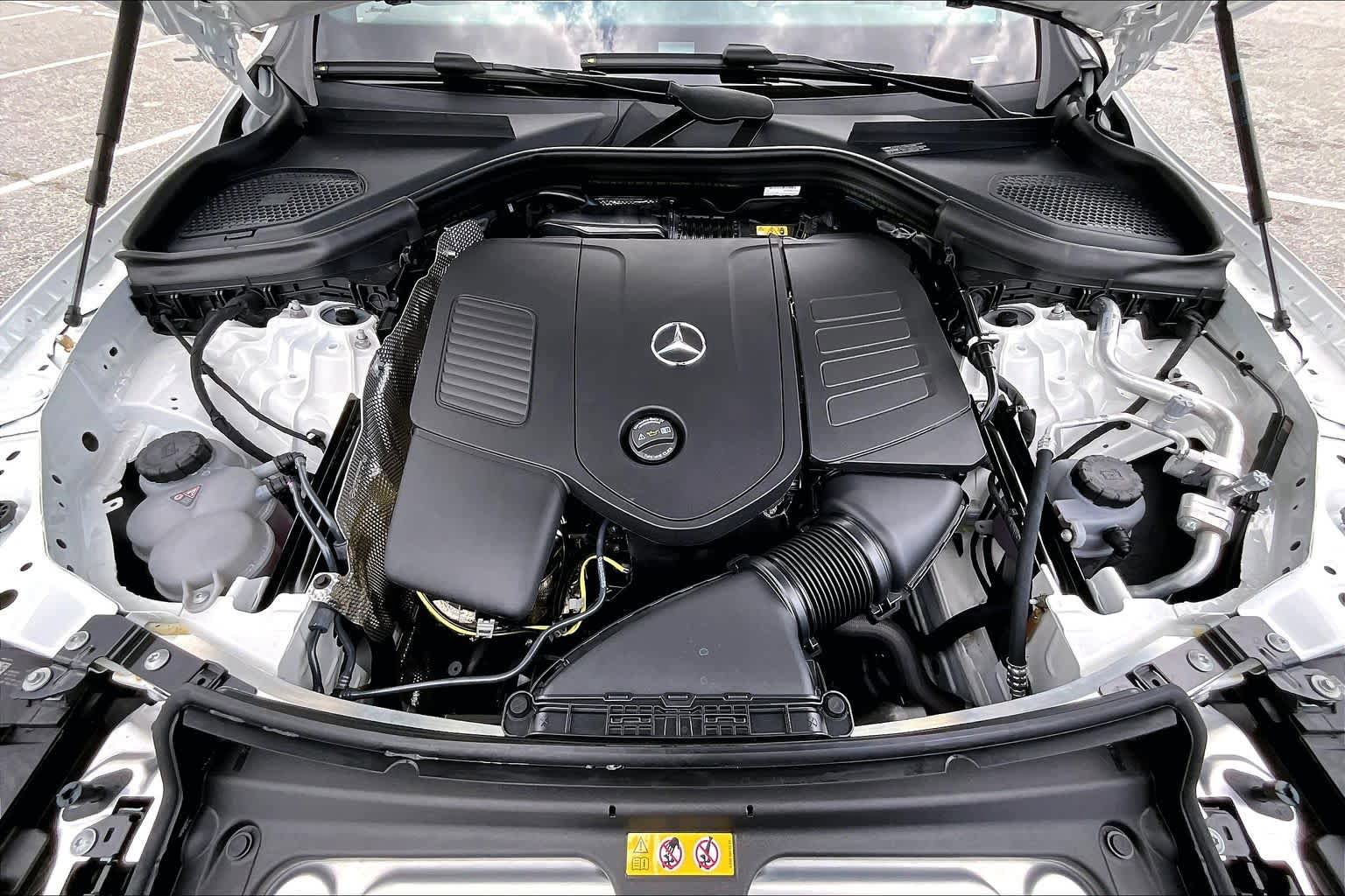 Used 2026 Mercedes-Benz GLC 300 4MATIC image 32