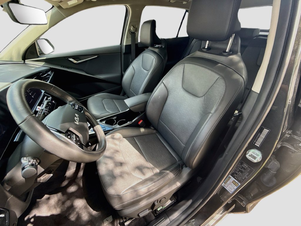Used 2023 Kia Niro Wave w/ Wave Preserve Package FWD image 23