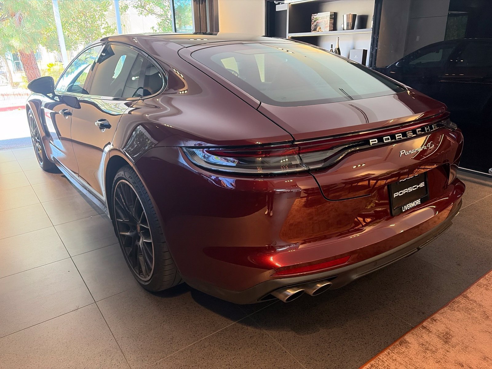 Used 2023 Porsche Panamera 4S w/ Premium Package AWD/4WD image 6