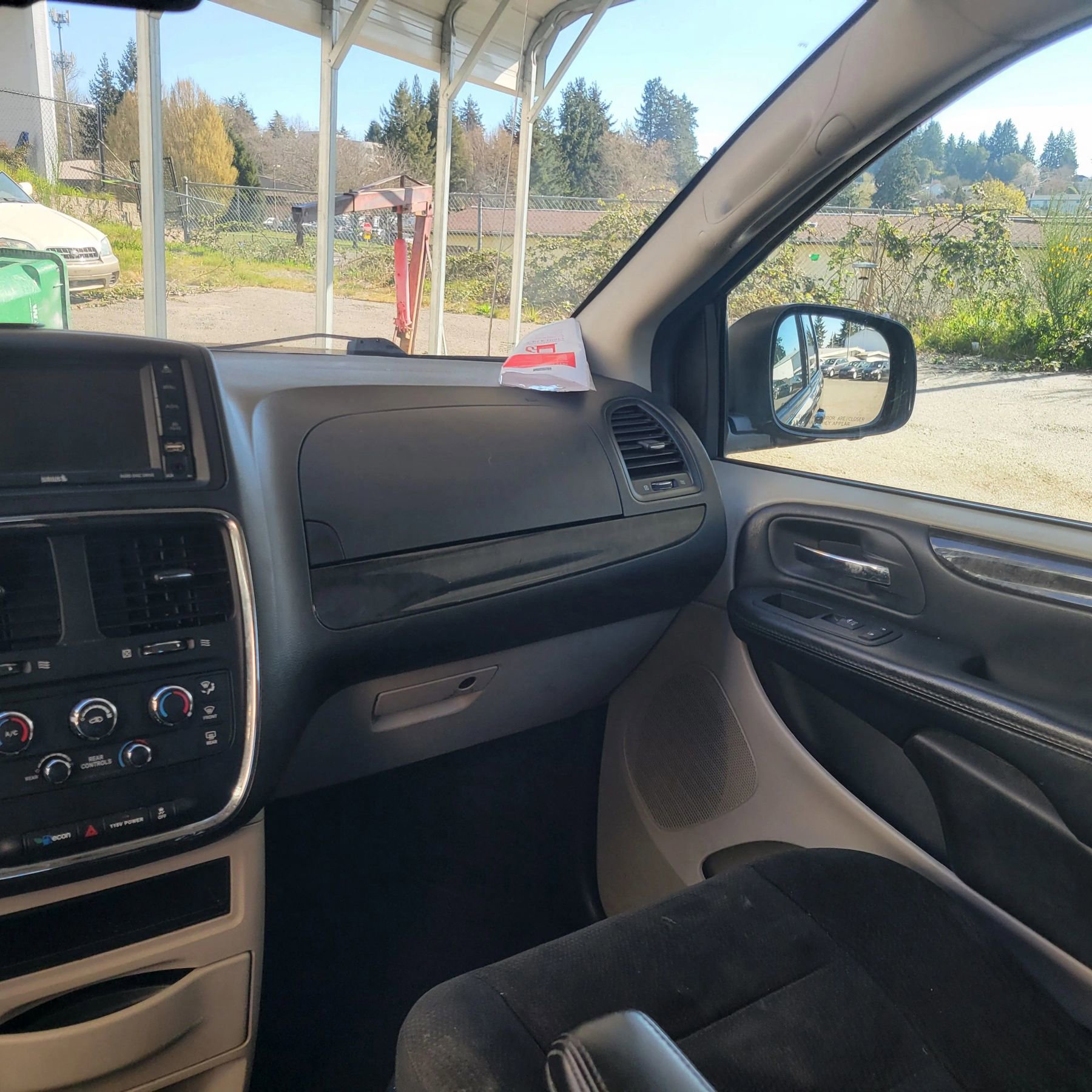 Used 2013 Dodge Grand Caravan SE image 15