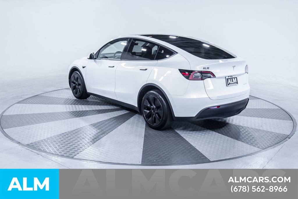 Used 2025 Tesla Model Y Long Range AWD/4WD image 7