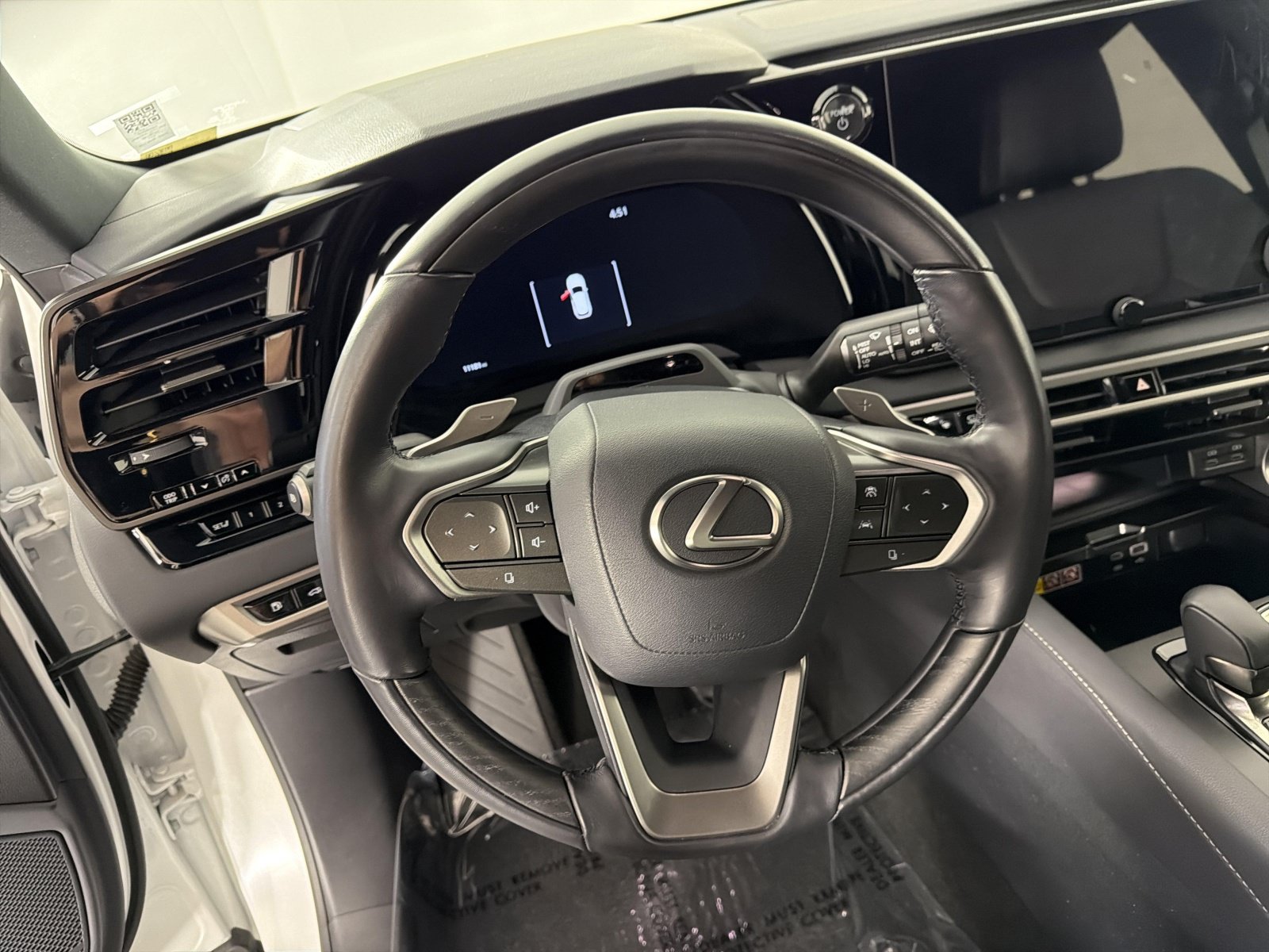Certified 2025 Lexus RX 450h AWD w/ Convenience Package image 12