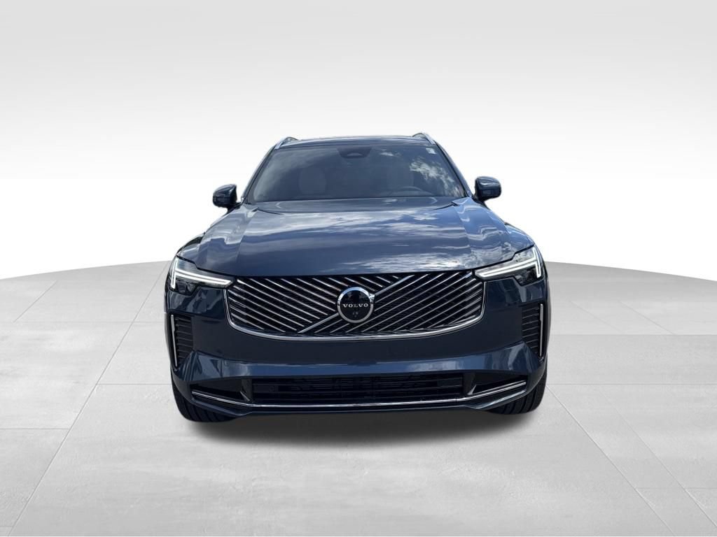 New 2026 Volvo XC90 B6 Plus w/ Protection Package Premier AWD/4WD image 8