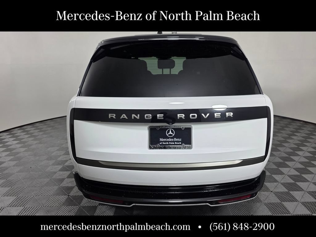 Used 2024 Land Rover Range Rover SE AWD/4WD image 5
