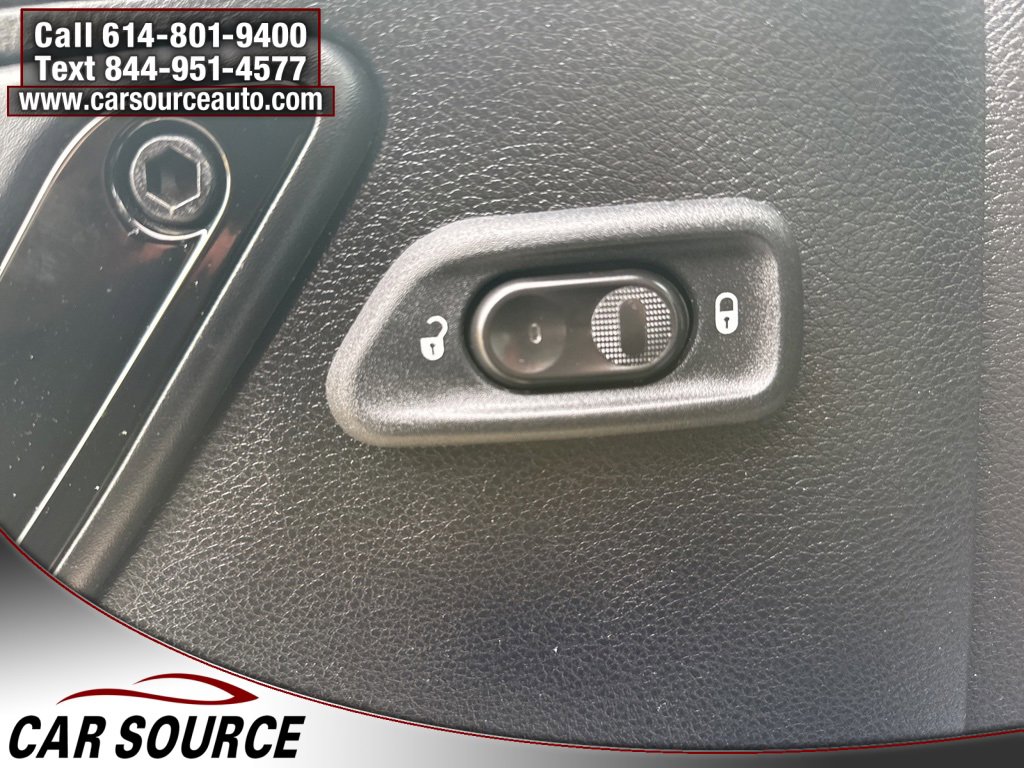 Used 2014 Jeep Wrangler Unlimited Sahara image 16