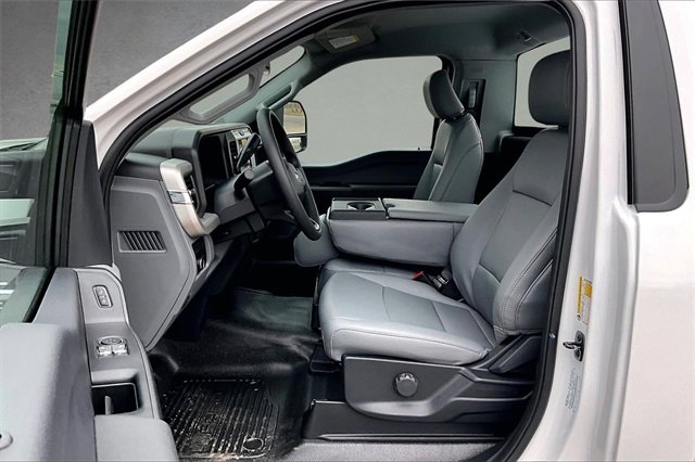 New 2026 Ford F250 XL image 8