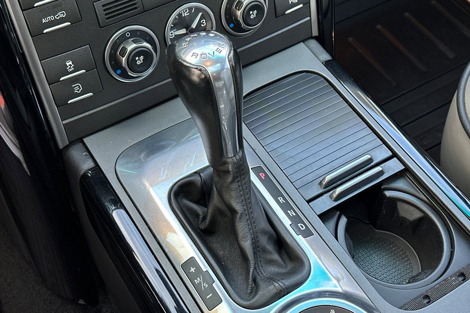 Used 2011 Land Rover Range Rover Supercharged AWD/4WD image 27