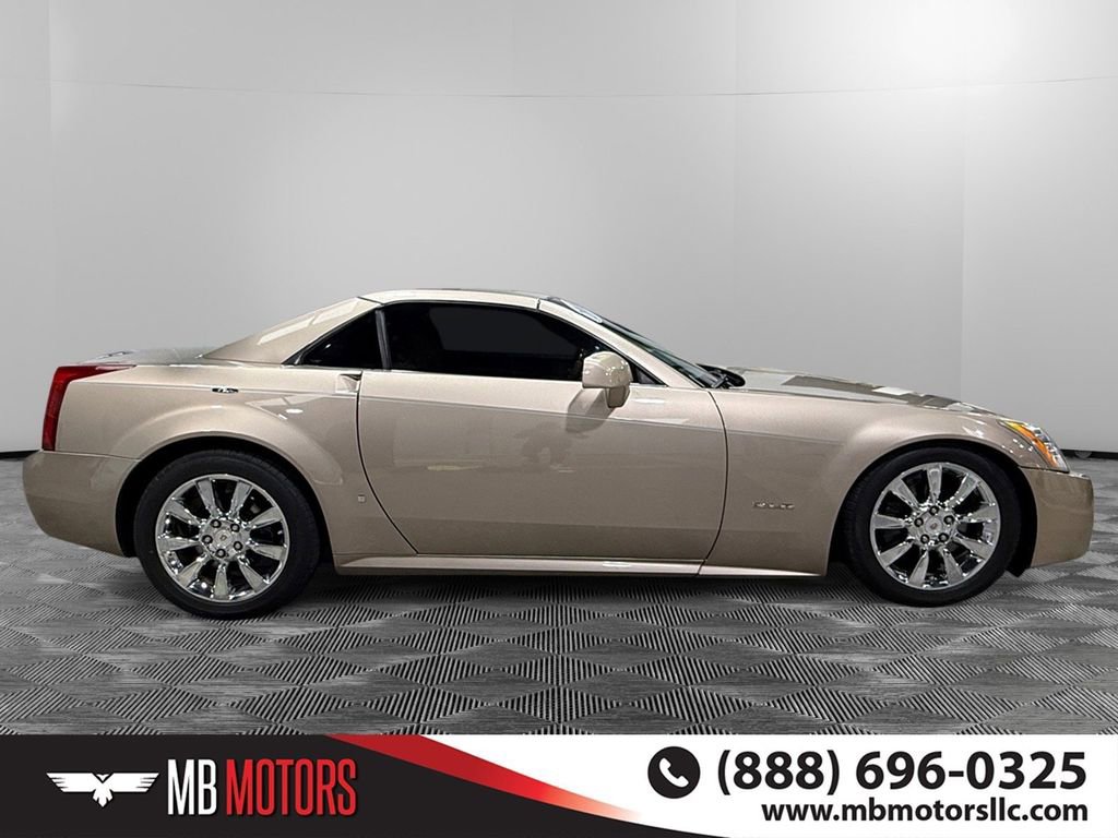 Used 2008 Cadillac XLR image 2