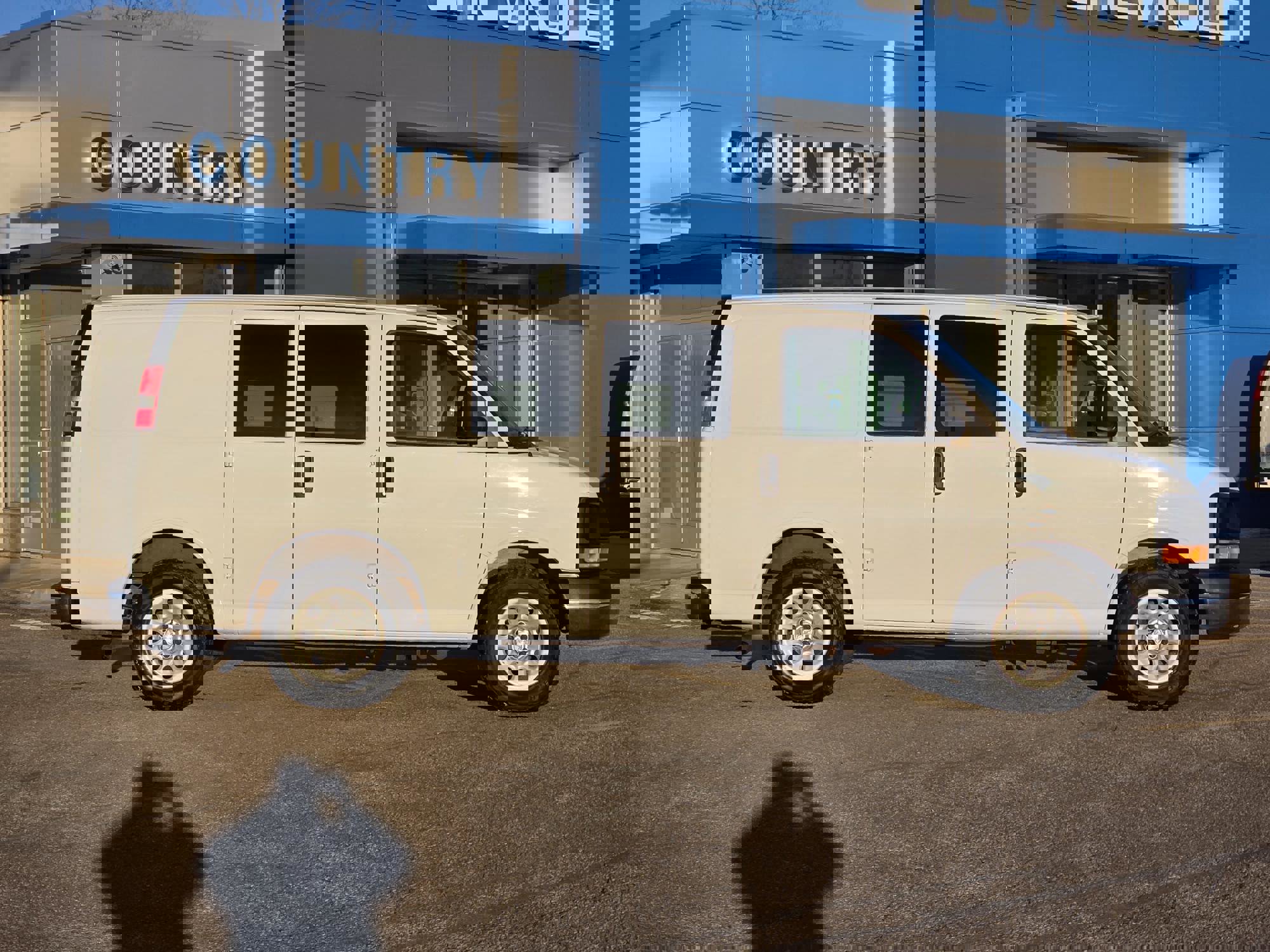 Used 2014 Chevrolet Express 1500 1500 AWD 135 image 17