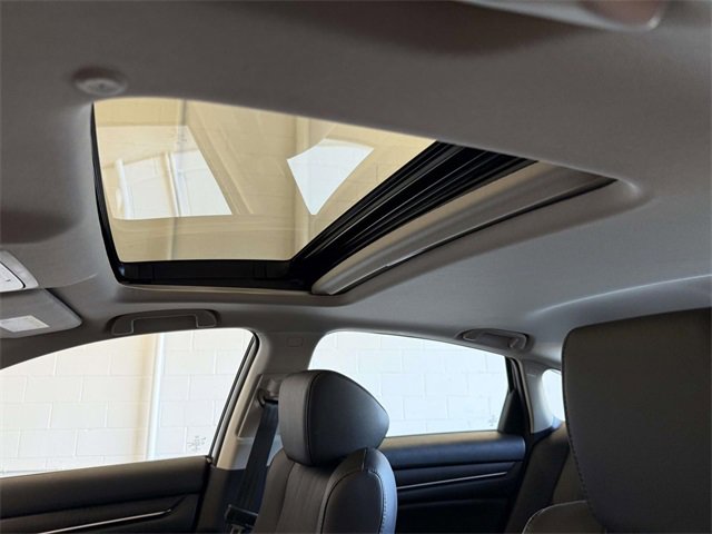 Used 2020 Honda Accord Touring image 21