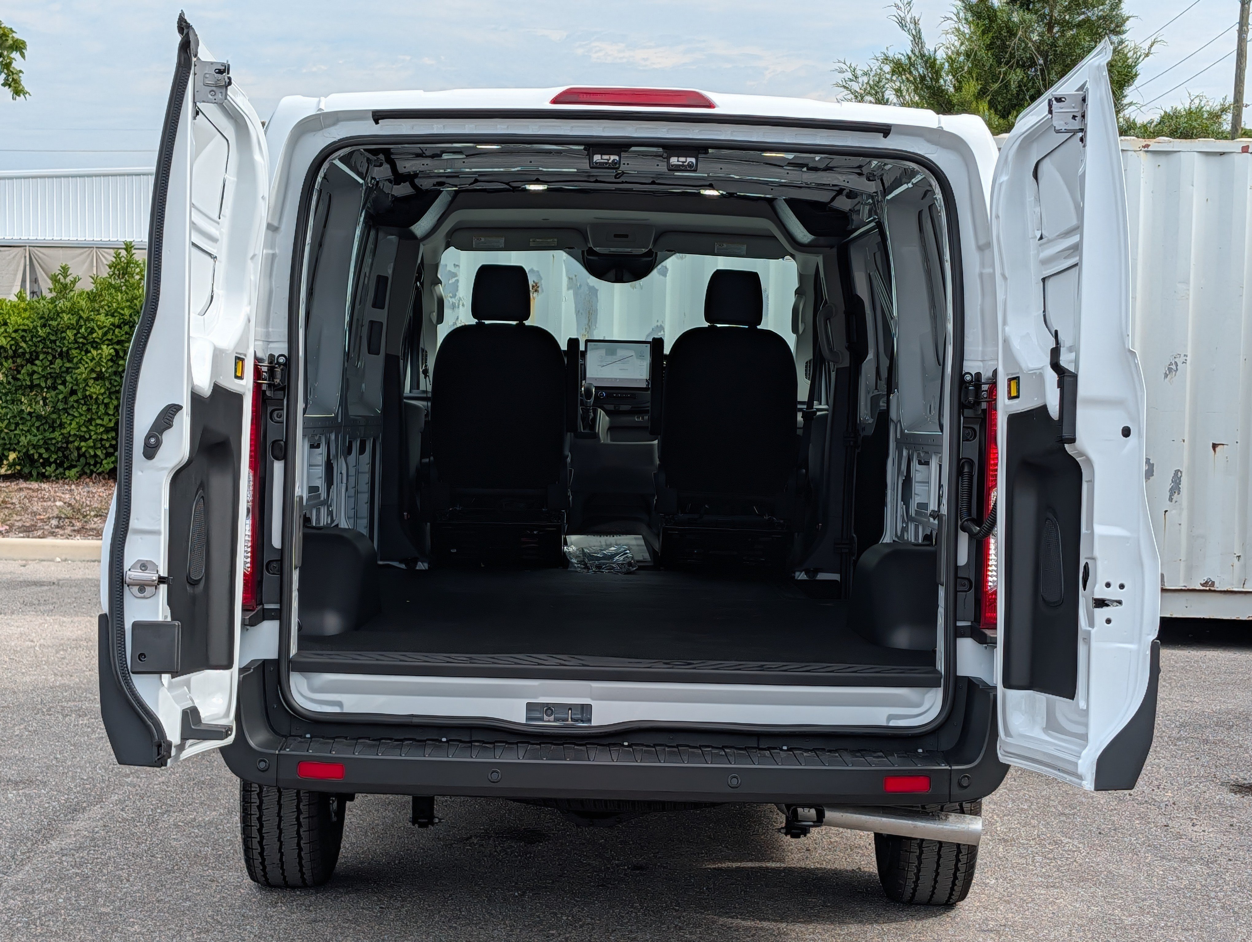 New 2026 Ford Transit 250 Low Roof RWD image 14