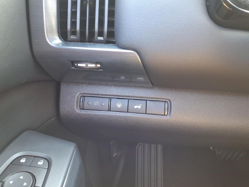New 2026 Nissan Pathfinder Rock Creek AWD/4WD image 17