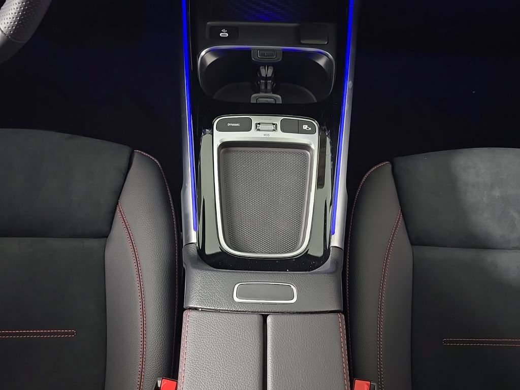 New 2026 Mercedes-Benz GLB 35 AMG 4MATIC image 24