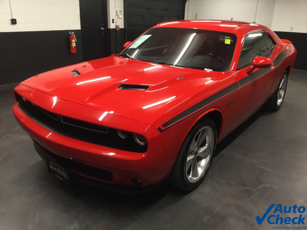 Used 2017 Dodge Challenger R/T Plus RWD image 6