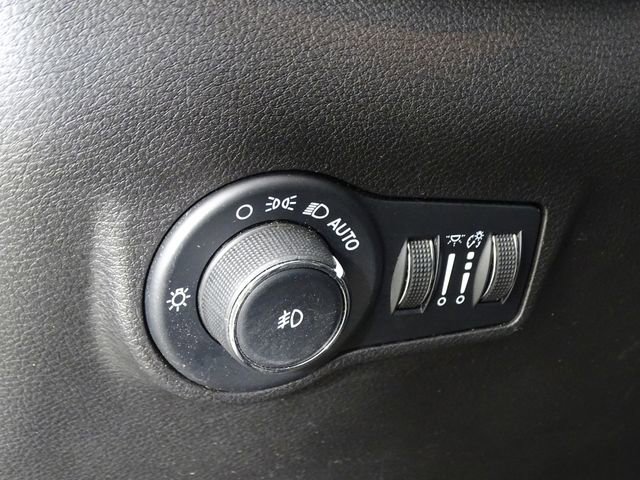 Used 2023 Jeep Compass Altitude image 17