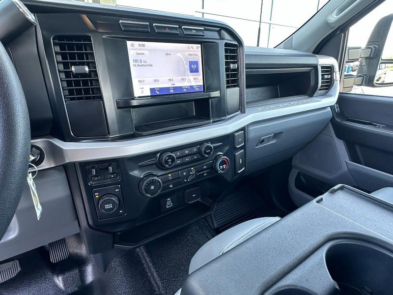 Used 2023 Ford F250 XL AWD/4WD image 10
