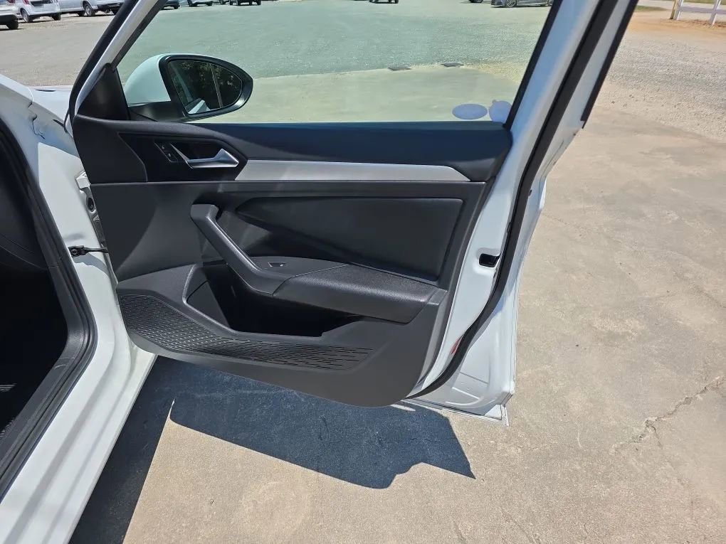 Used 2019 Volkswagen Jetta SE FWD image 41