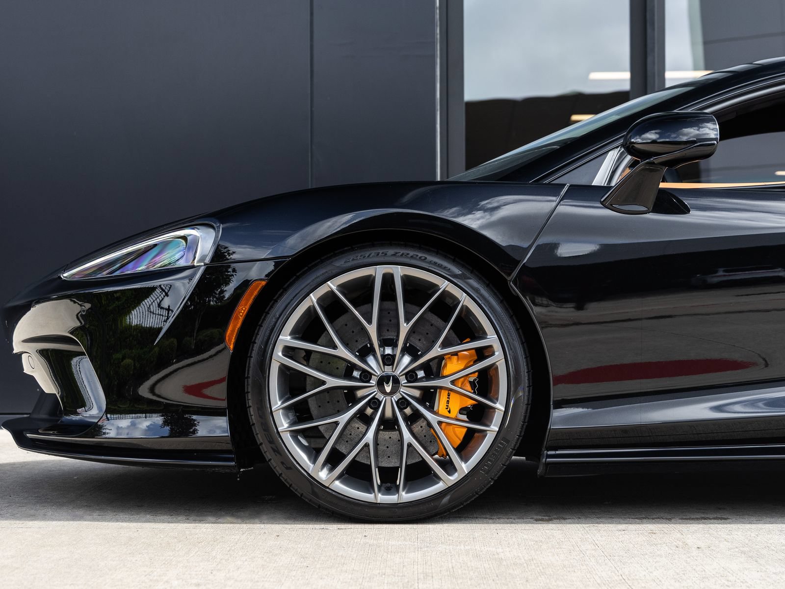 Used 2023 McLaren GT RWD image 12