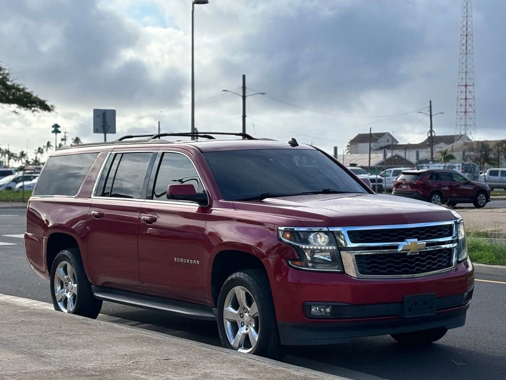 Used 2015 Chevrolet Suburban LT w/ Luxury Package image 6