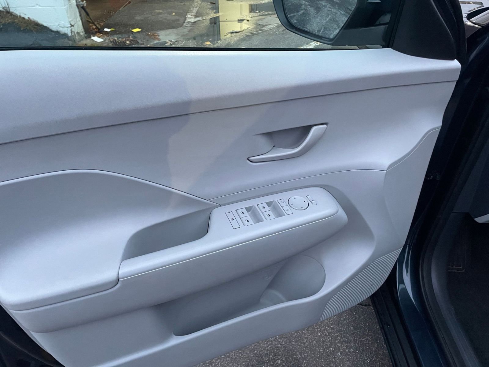 Used 2025 Hyundai Kona SEL image 20