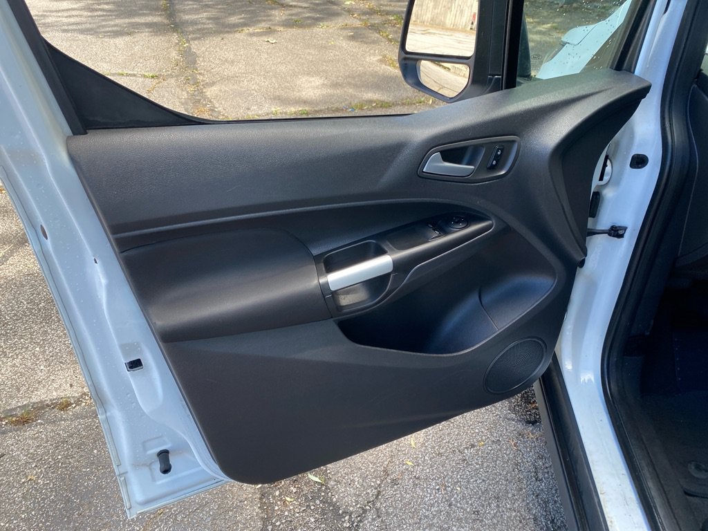 Used 2015 Ford Transit Connect XLT FWD image 10