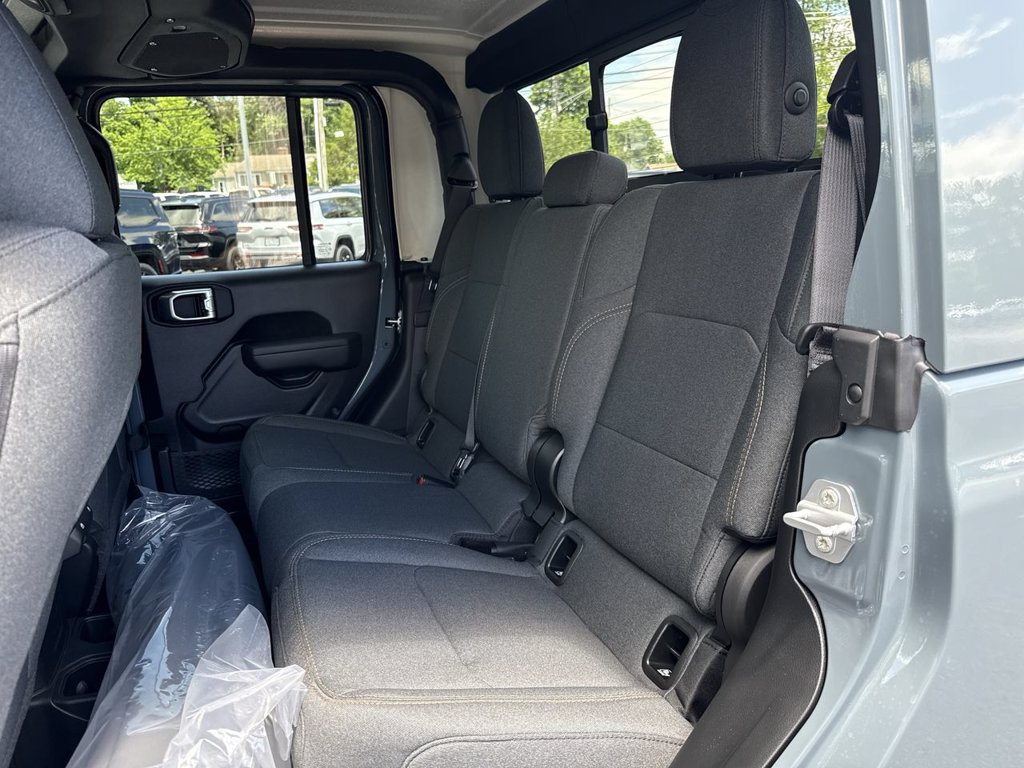 New 2026 Jeep Gladiator Sport AWD/4WD image 19