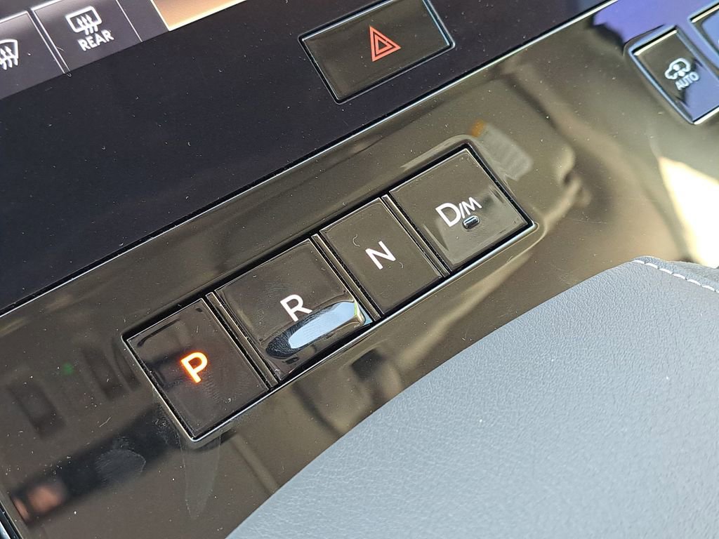 Used 2025 INFINITI QX80 Sensory image 15