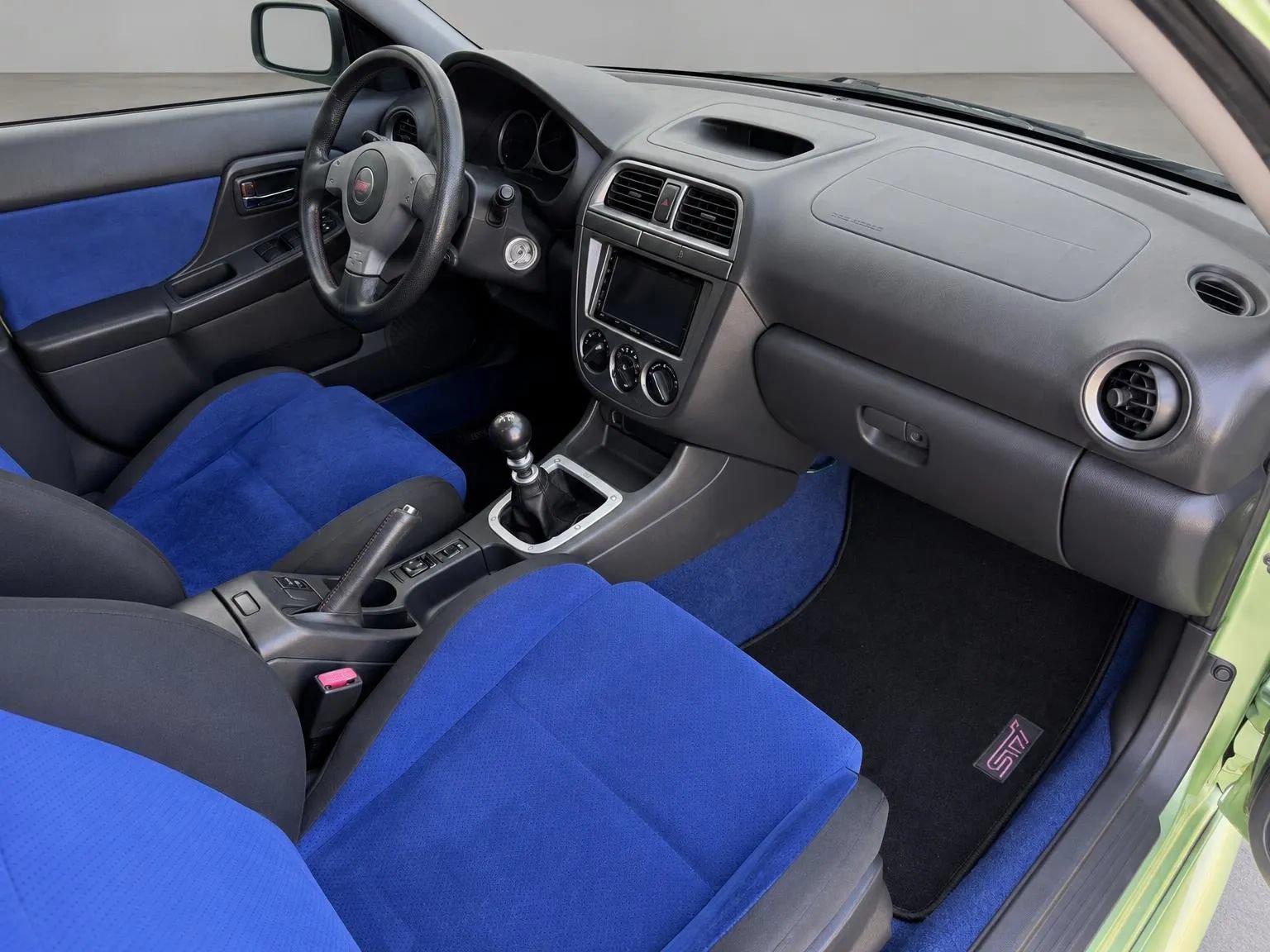 Used 2004 Subaru Impreza WRX STI AWD/4WD image 22