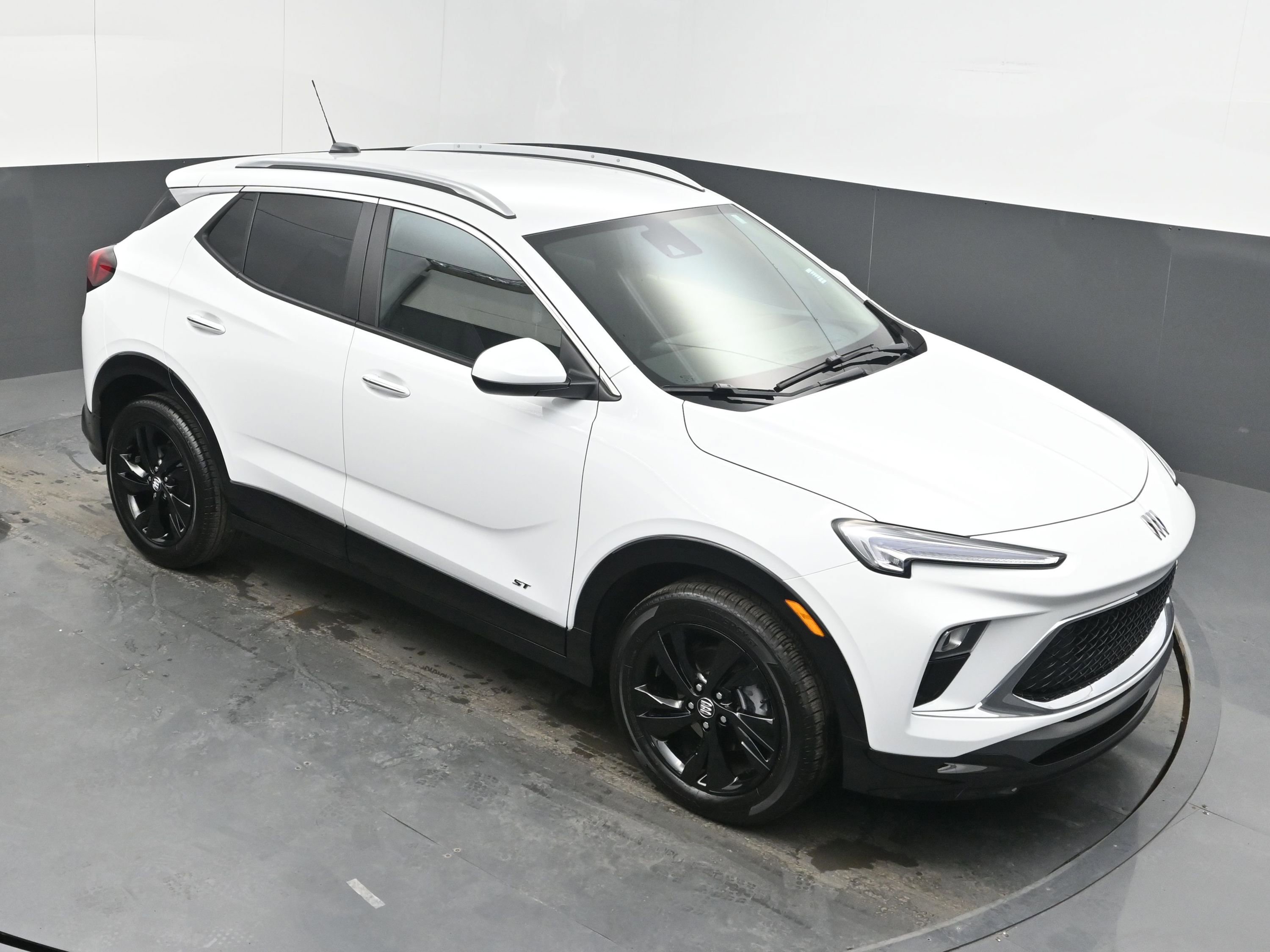 Certified 2026 Buick Encore GX Sport Touring w/ Comfort Package image 30