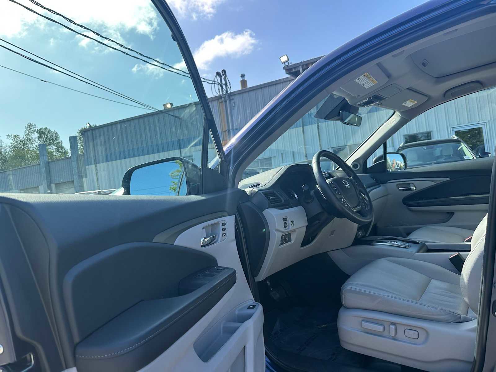 Used 2023 Honda Ridgeline RTL image 18