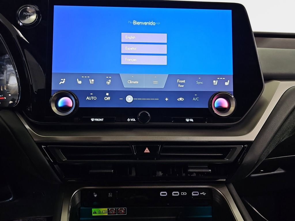 Used 2026 Lexus TX 550h AWD Plug-In Hybrid image 23