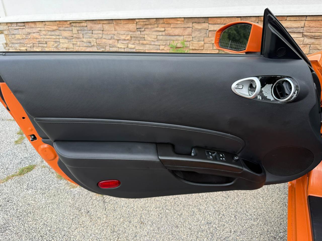 Used 2007 Nissan 350Z Touring RWD image 12