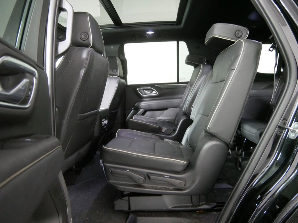 Used 2023 GMC Yukon SLT image 16
