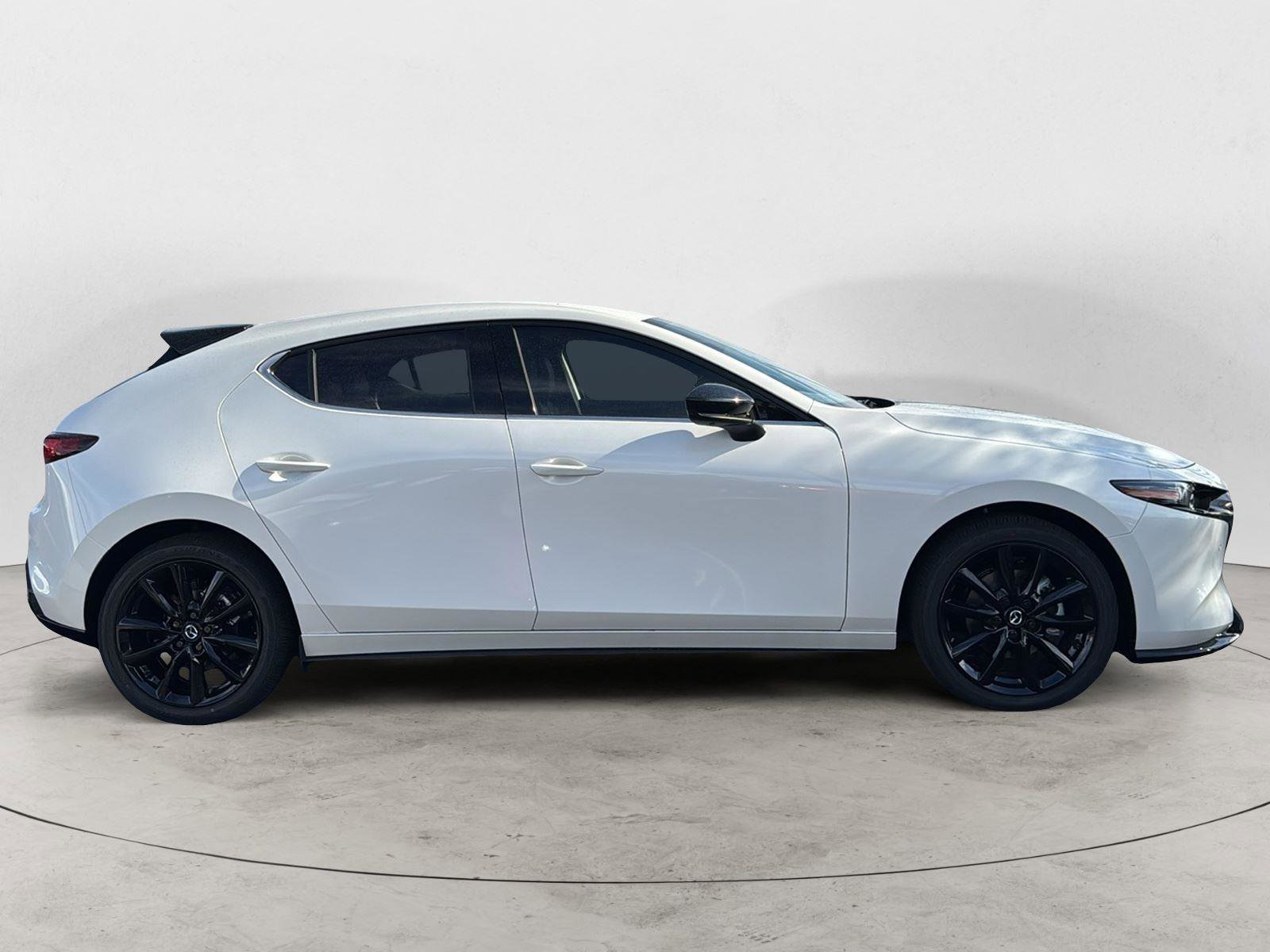 New 2026 MAZDA MAZDA3 Hatchback w/Premium Plus Pkg image 5
