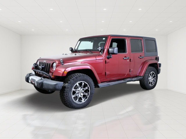 Used 2011 Jeep Wrangler Unlimited Sahara AWD/4WD image 2