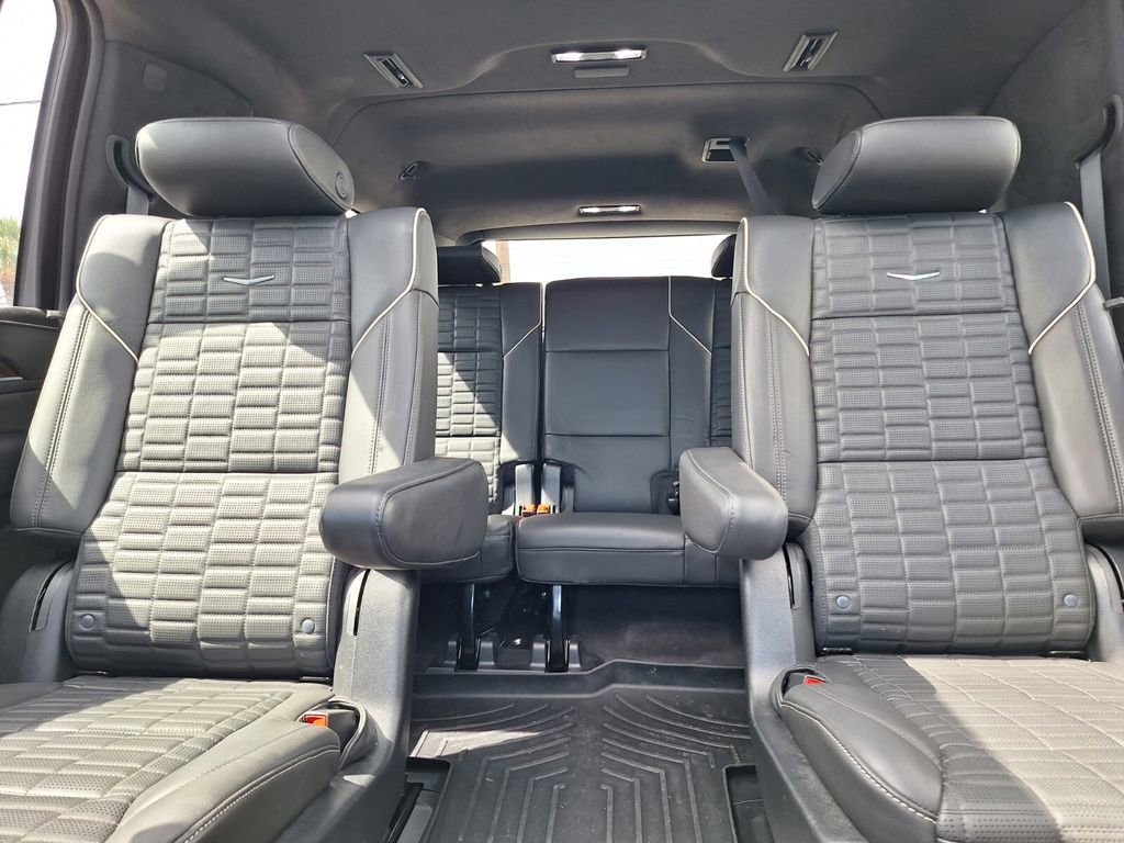 Certified 2023 Cadillac Escalade ESV Sport Platinum w/ Heavy-Duty Trailer Package image 27
