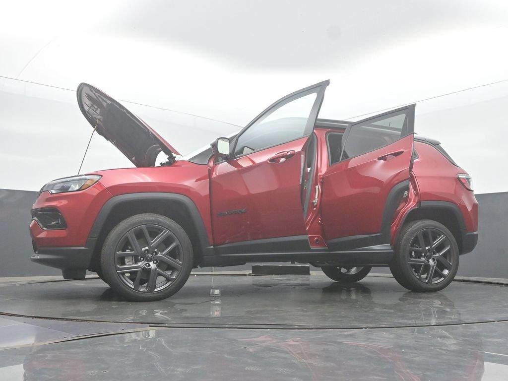 New 2026 Jeep Compass Limited w/ Sun, Sound & Navigation Group AWD/4WD image 57